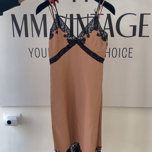 Abito con dettagli in pizzo nero Gucci
