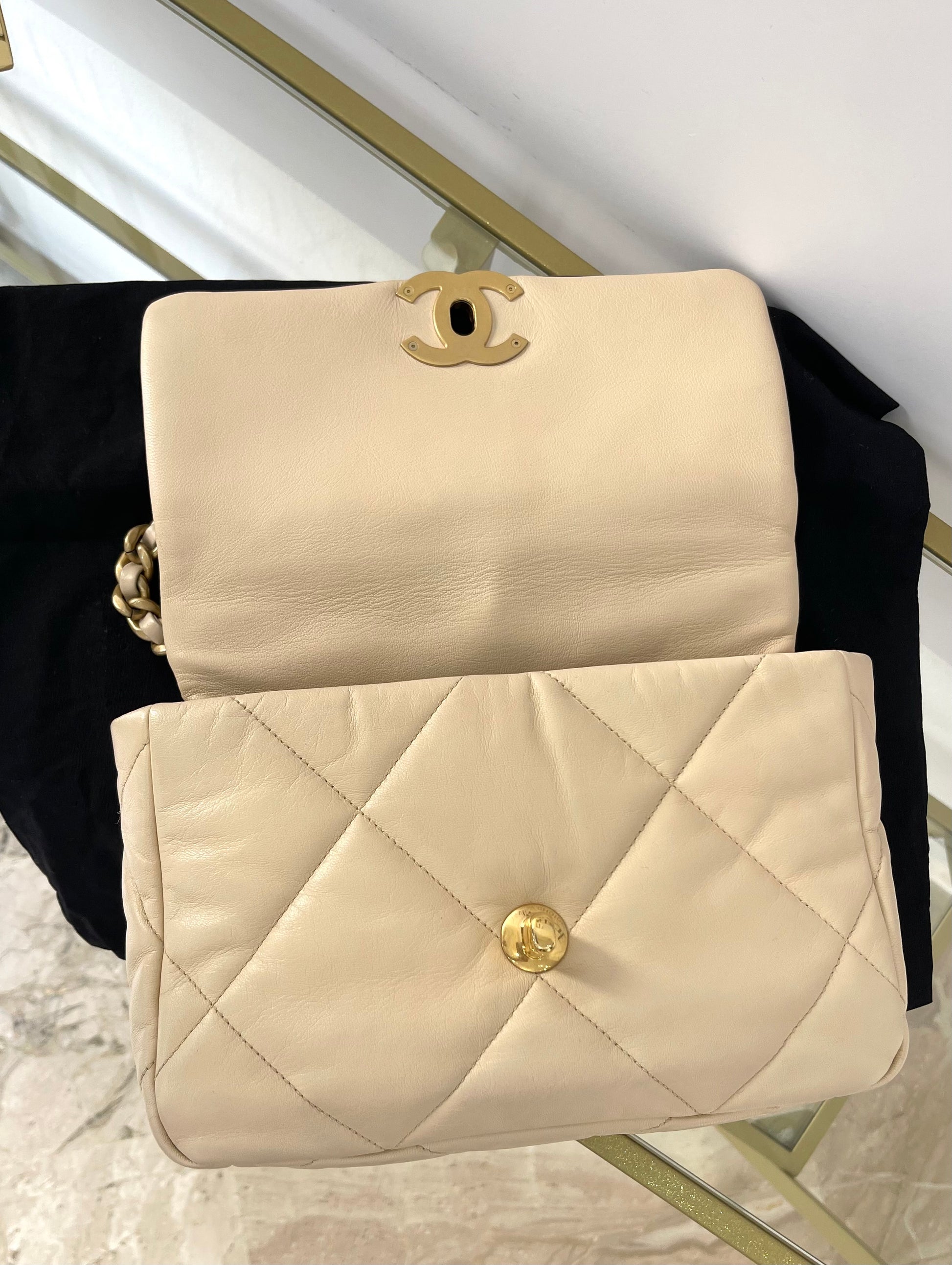 Borsa Chanel 19