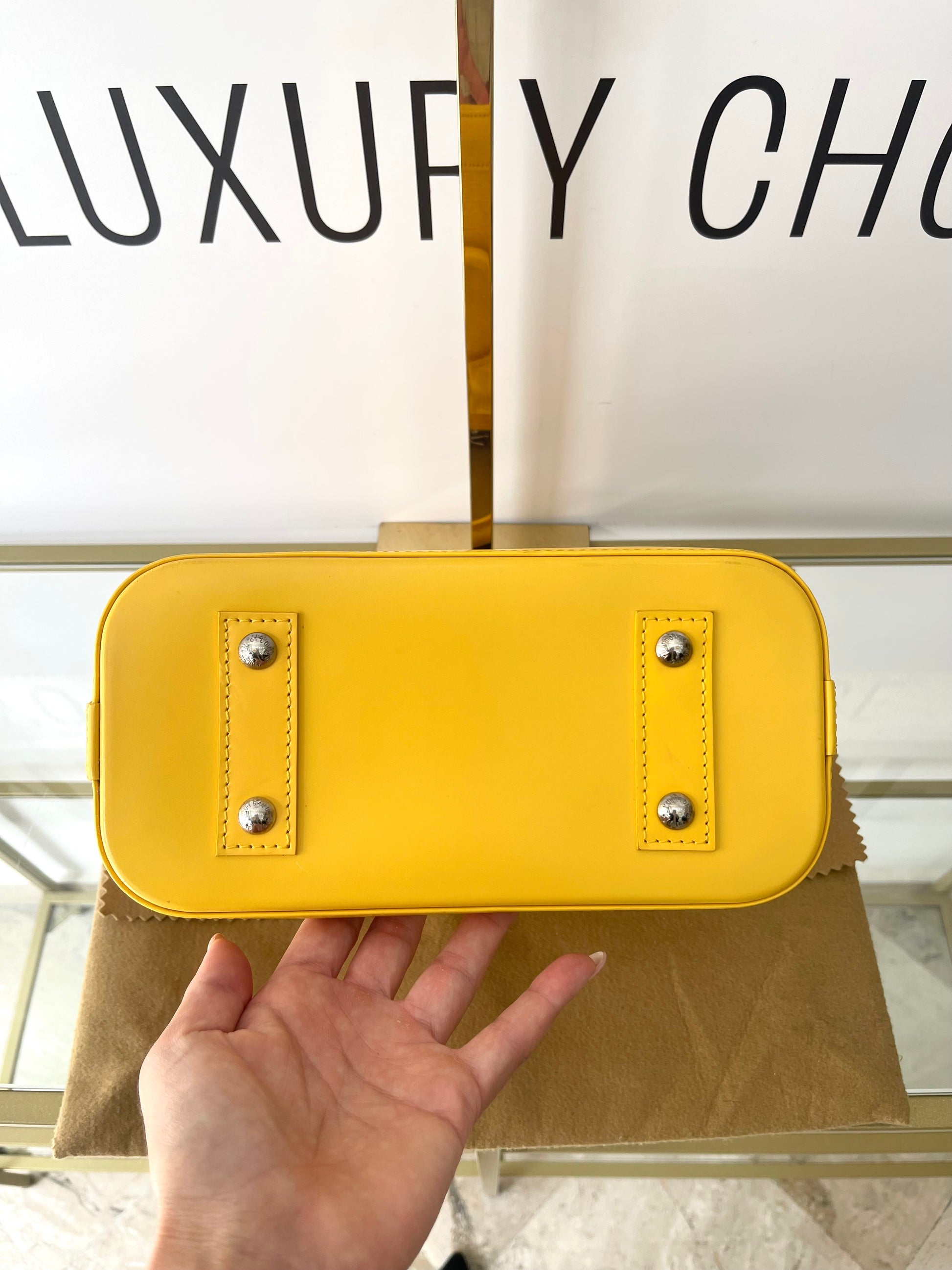 Borsa Alma Epi BB Louis Vuitton