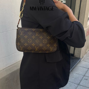 Pochette Accessoires Monogram Louis Vuitton