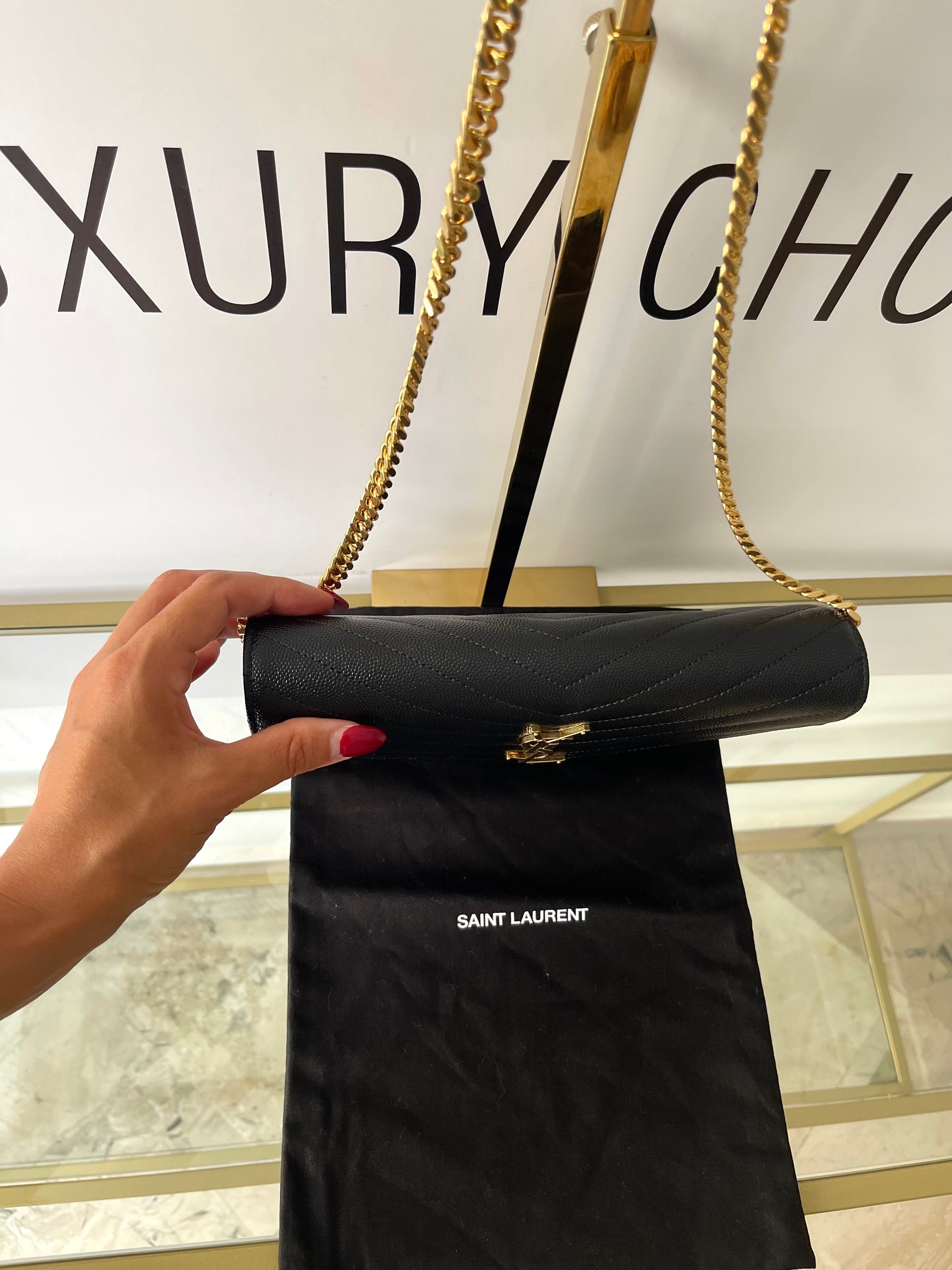 Wallet On Chain Cassandre Saint Laurent