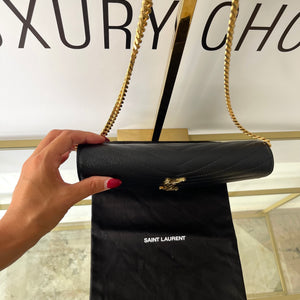 Wallet On Chain Cassandre Saint Laurent