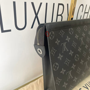 Pochette Voyage MM Monogram Eclipse Louis Vuitton