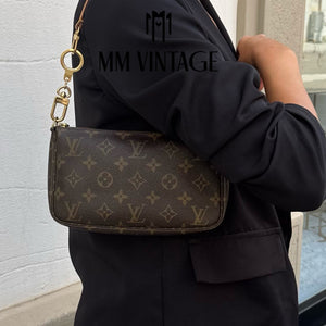 Pochette Accessoires Monogram Louis Vuitton