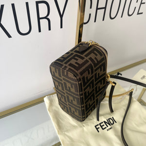 Borsa Vanity Fendi