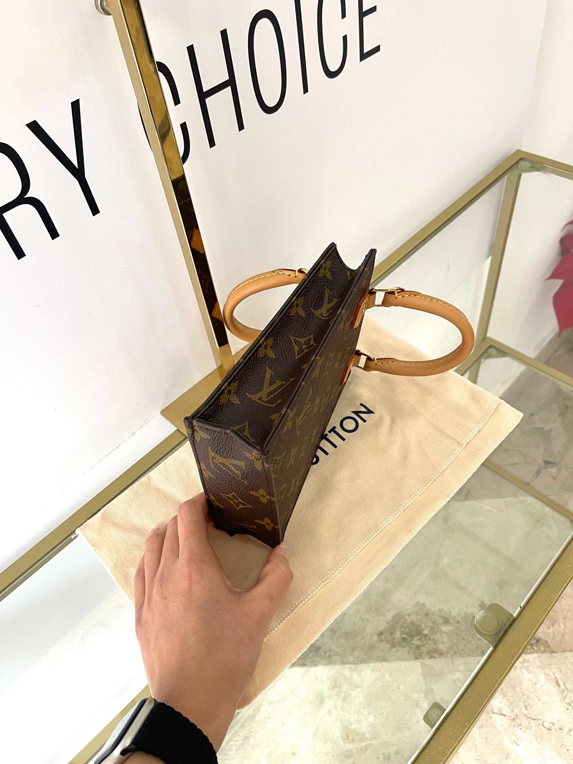 Borsa Petit Sac Plat Monogram Louis Vuitton