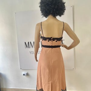 Abito con dettagli in pizzo nero Gucci
