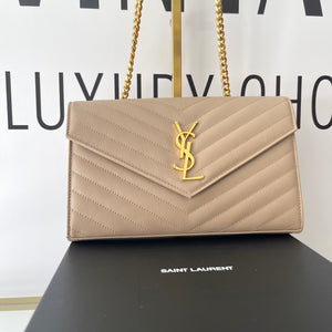 Wallet On Chain Cassandre Saint Laurent