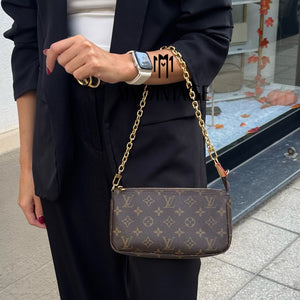 Pochette Accessoires Monogram Louis Vuitton