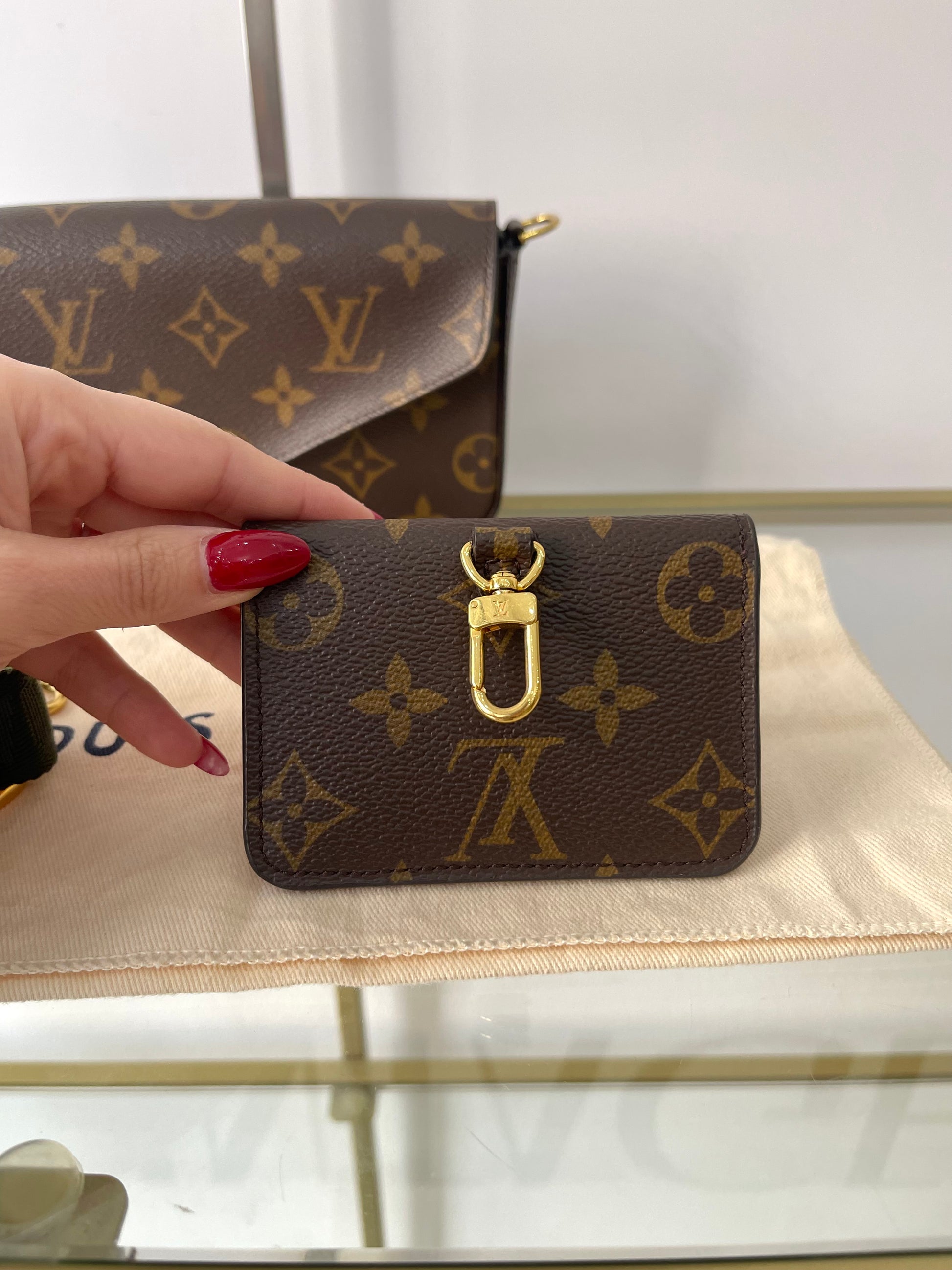 Pochette Félicie Strap & Go Monogram Louis Vuitton