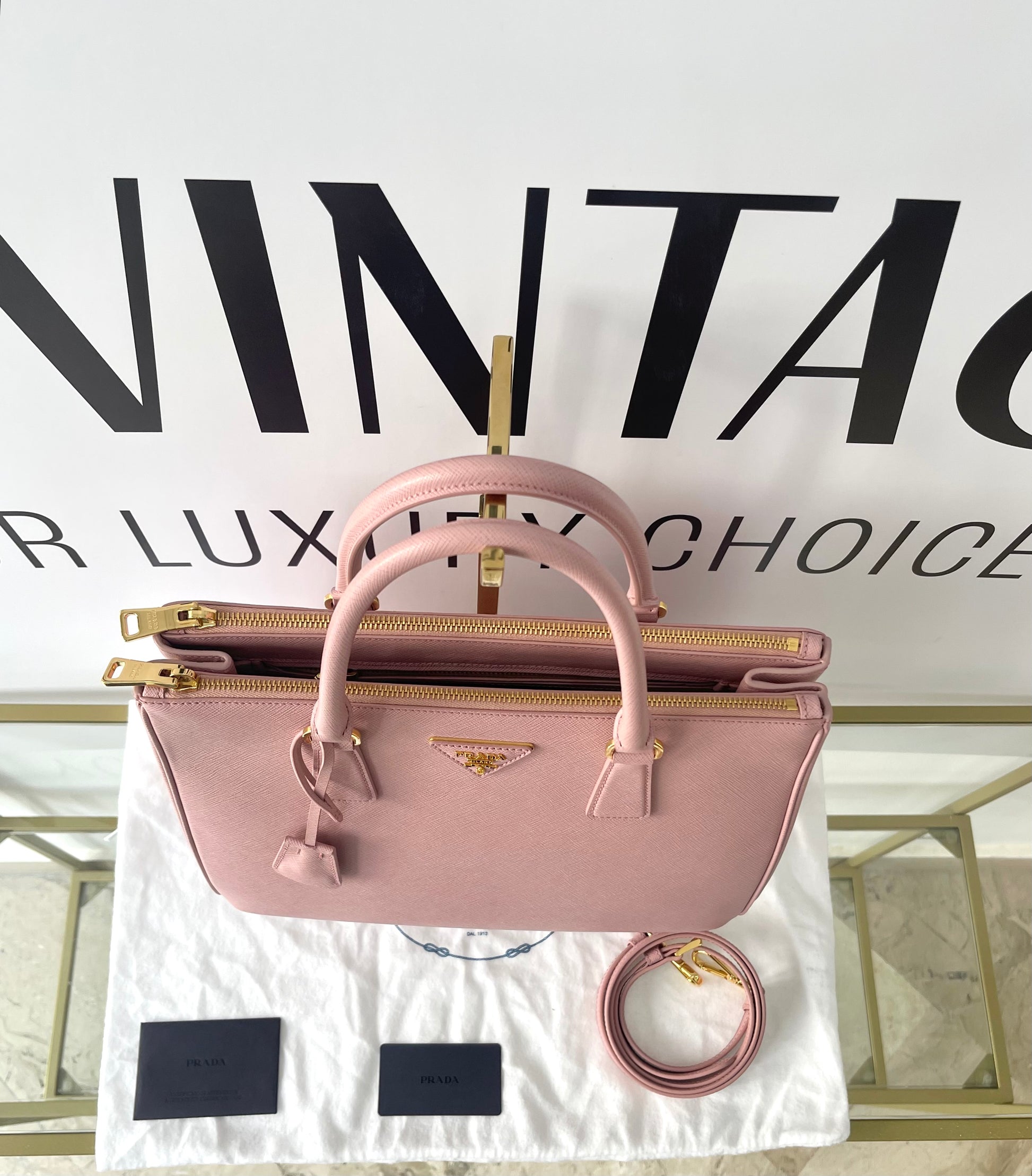 Borsa Galleria Large in Saffiano Prada