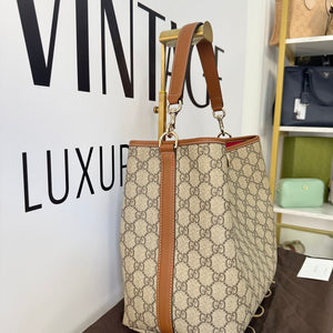 Borsa a Secchiello GG Emblem Gucci