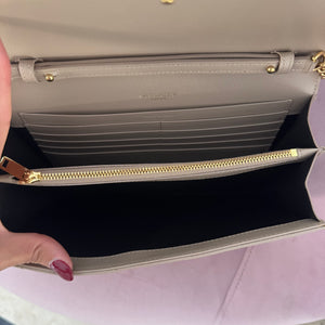 Wallet On Chain Cassandre Saint Laurent