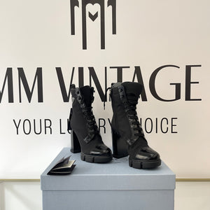 Stivaletti in Re-Nylon e pelle Prada