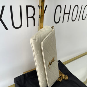 Pochette Gaby Saint Laurent