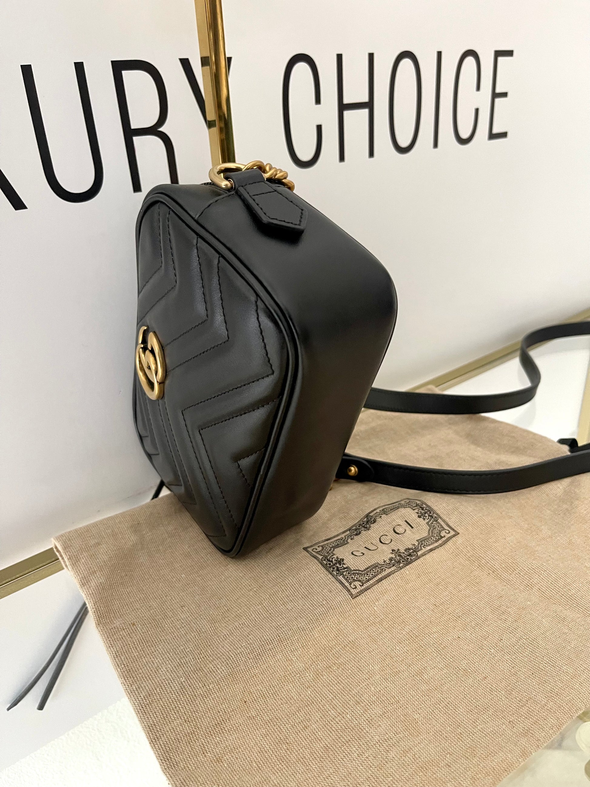 Borsa Mini Camera Bag GG Marmont Gucci