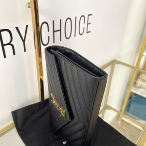 Wallet On Chain Cassandre Saint Laurent