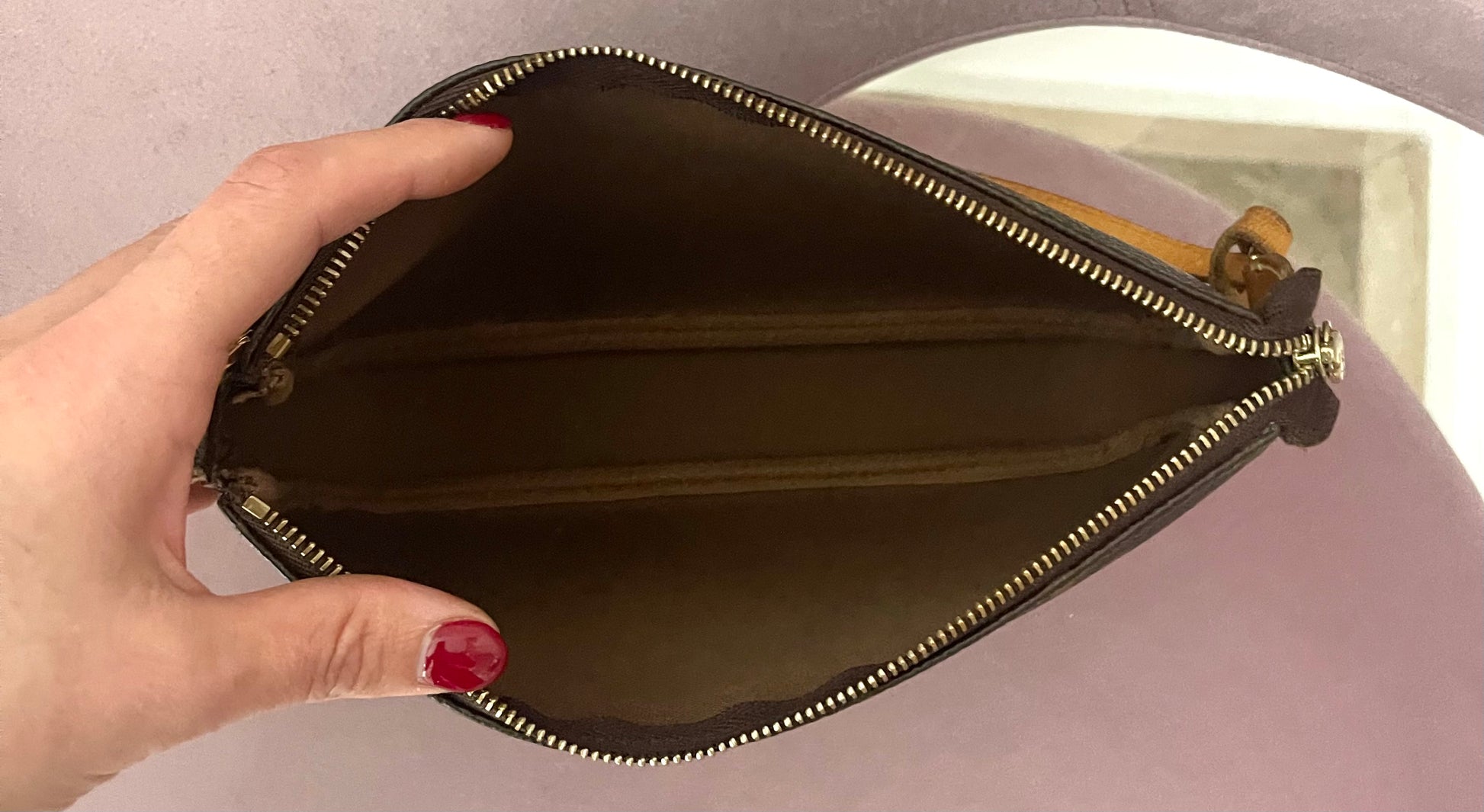 Pochette Accessoires Monogram Louis Vuitton