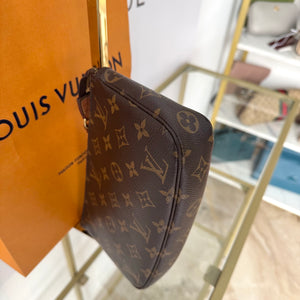 Pochette Accessoires Monogram Louis Vuitton