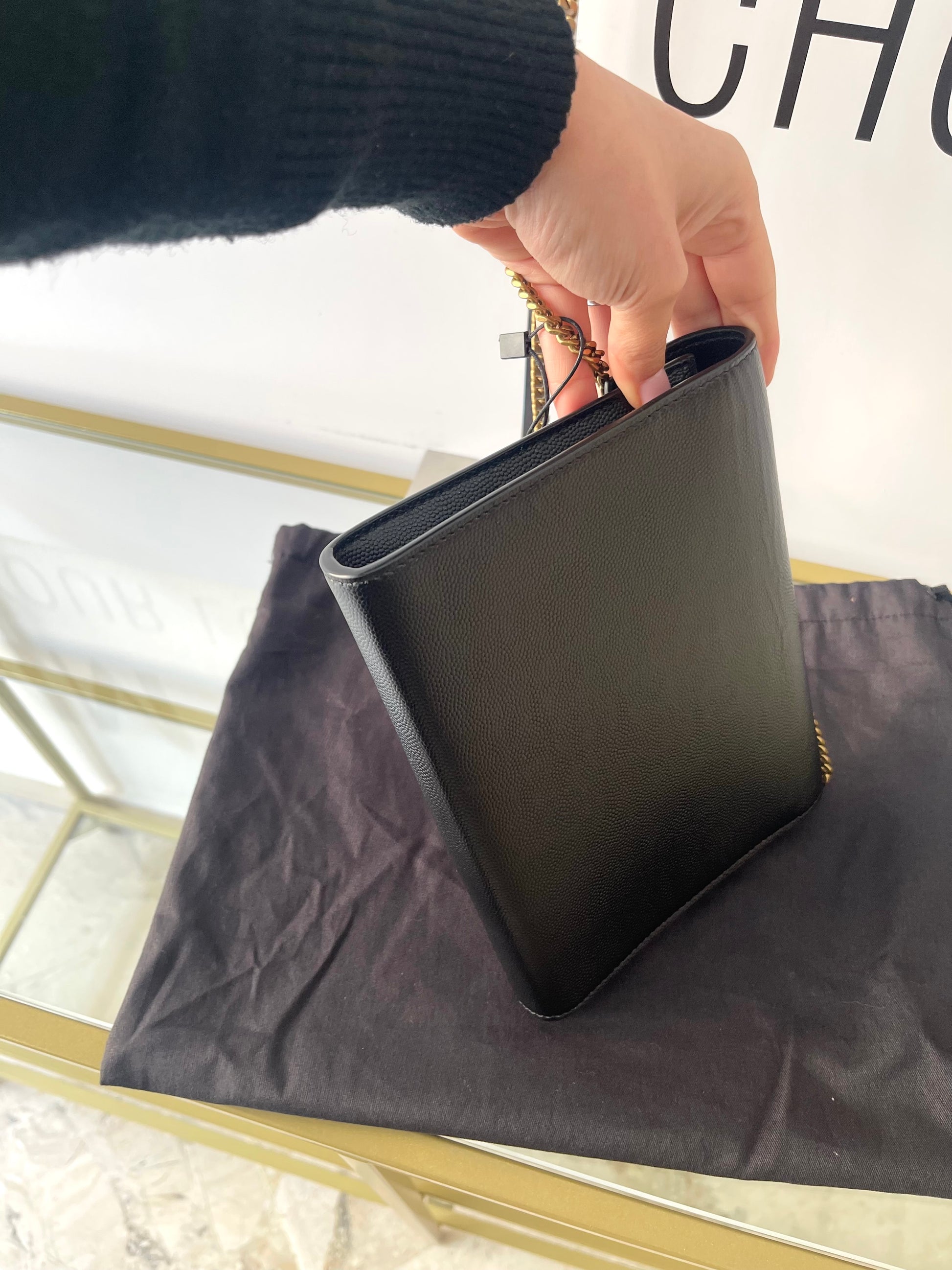 Wallet On Chain Cassandra Saint Laurent