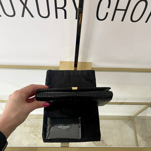 Wallet On Chain Cassandre Saint Laurent