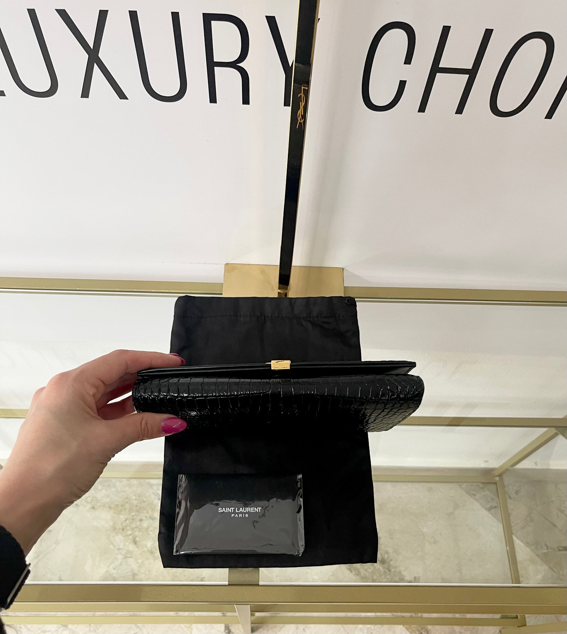 Wallet On Chain Cassandre Saint Laurent