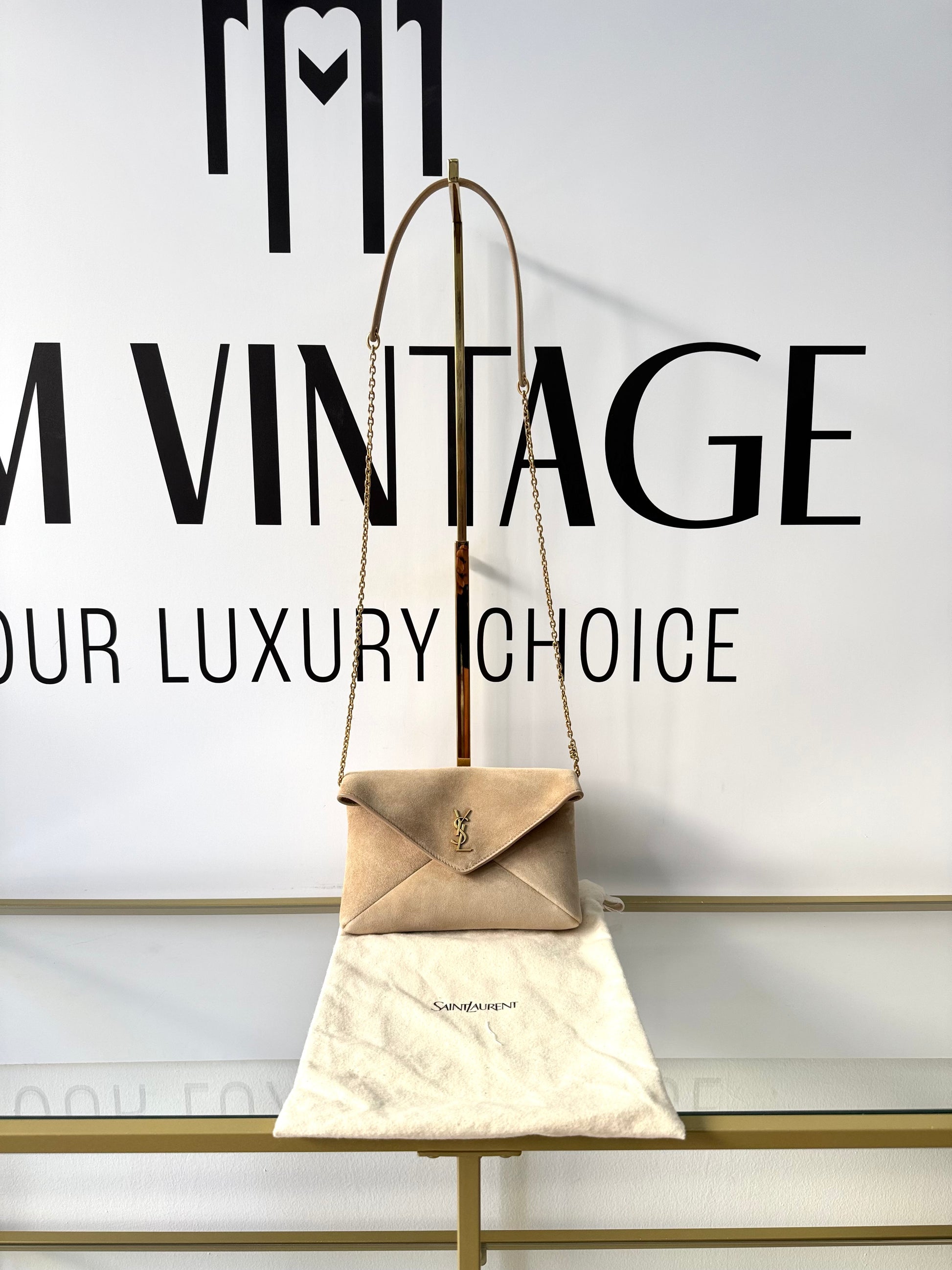 Pochette Cassandre in Suede Saint Laurent