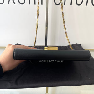 Wallet On Chain Cassandra Saint Laurent
