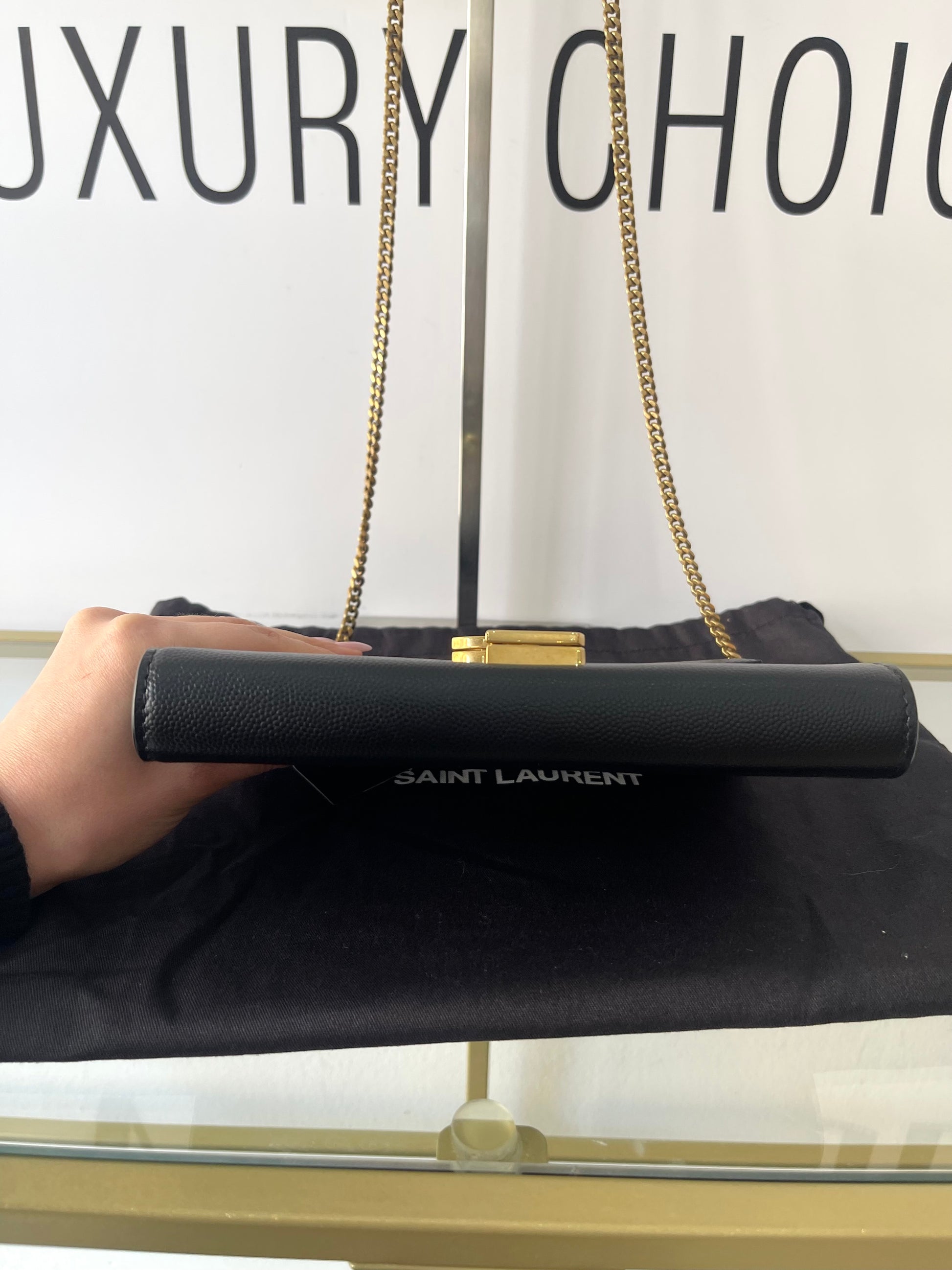 Wallet On Chain Cassandra Saint Laurent