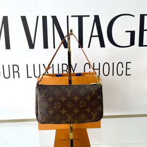Pochette Accessoires Monogram Louis Vuitton