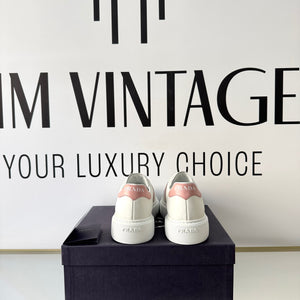 Sneakers in pelle Prada