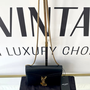 Wallet On Chain Cassandra Saint Laurent