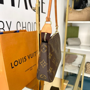 Pochette Accessoires Monogram Louis Vuitton