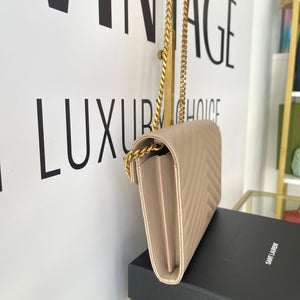 Wallet On Chain Cassandre Saint Laurent