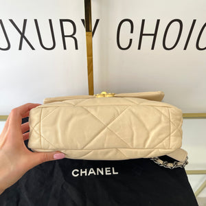 Borsa Chanel 19
