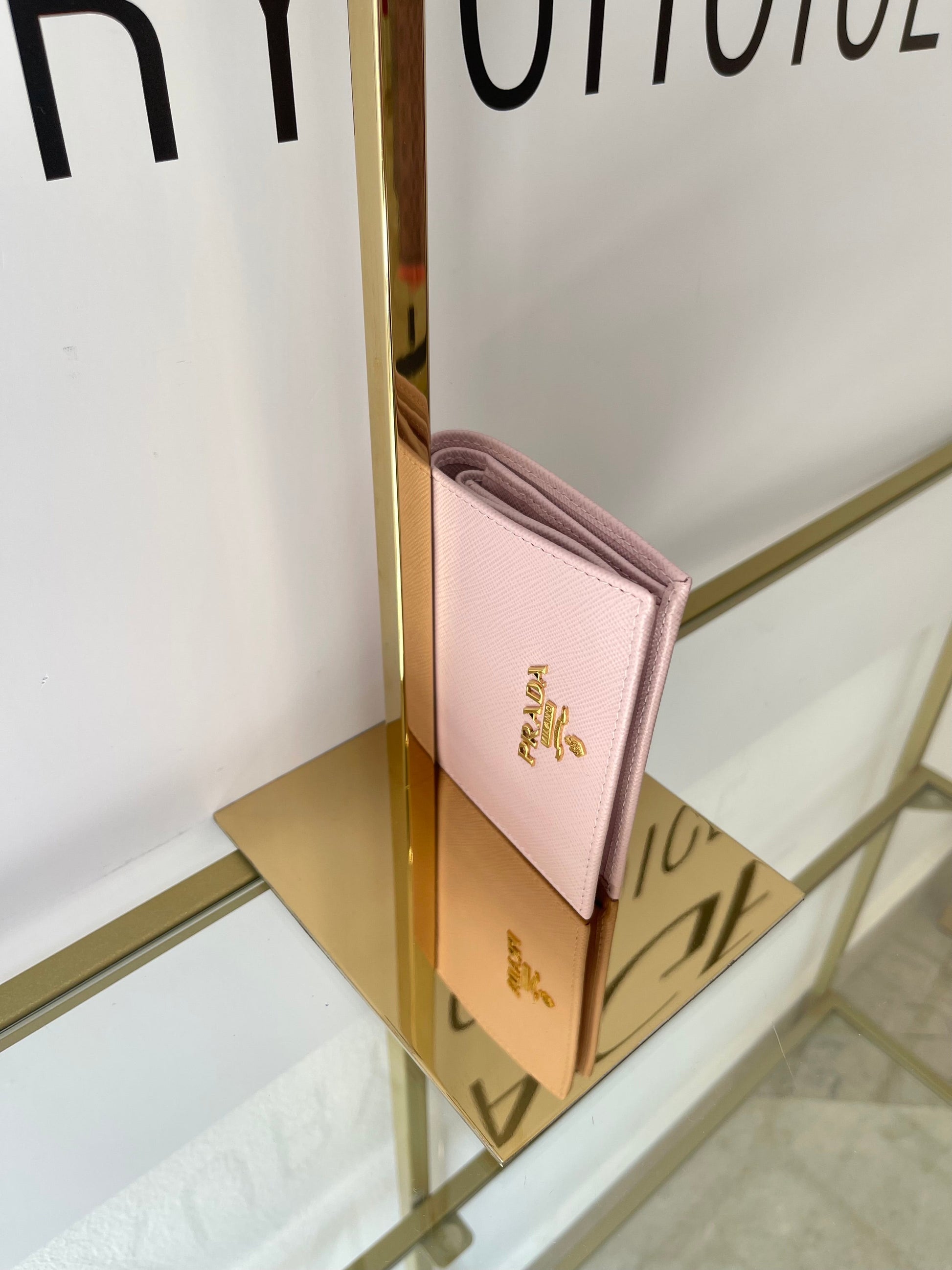 Portafoglio in Saffiano rosa Prada