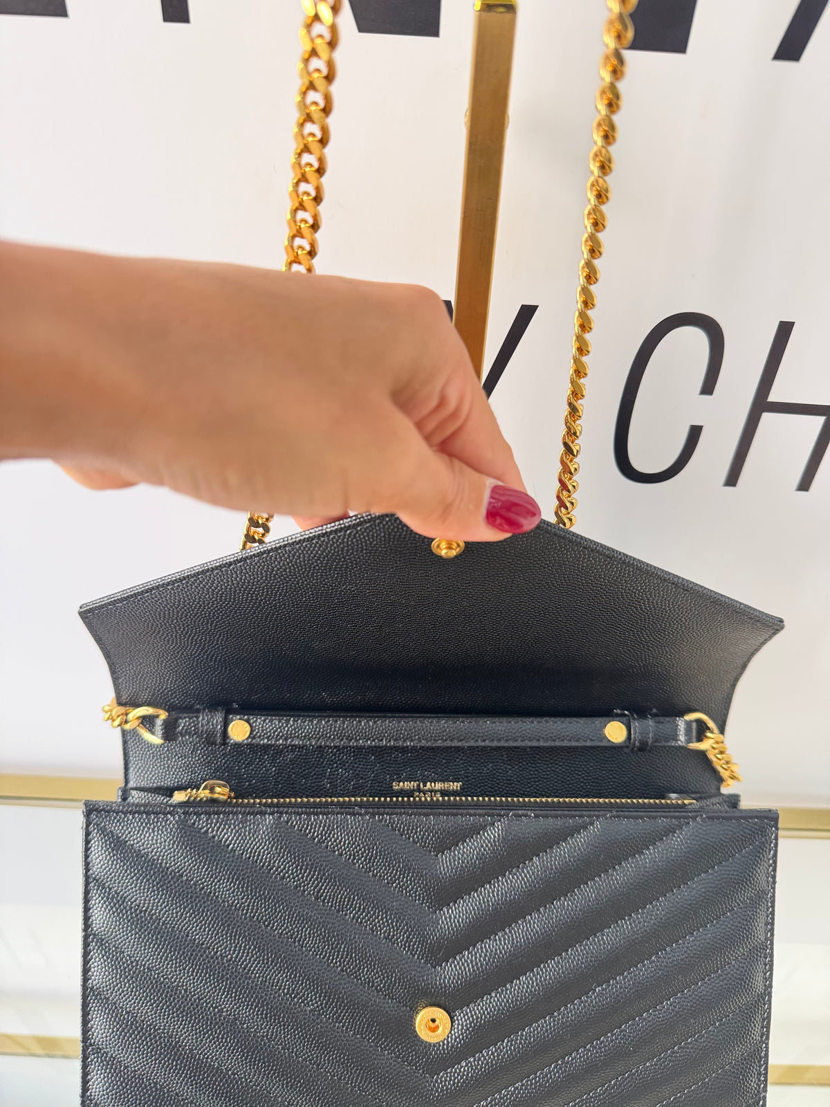 Wallet On Chain Cassandre Saint Laurent