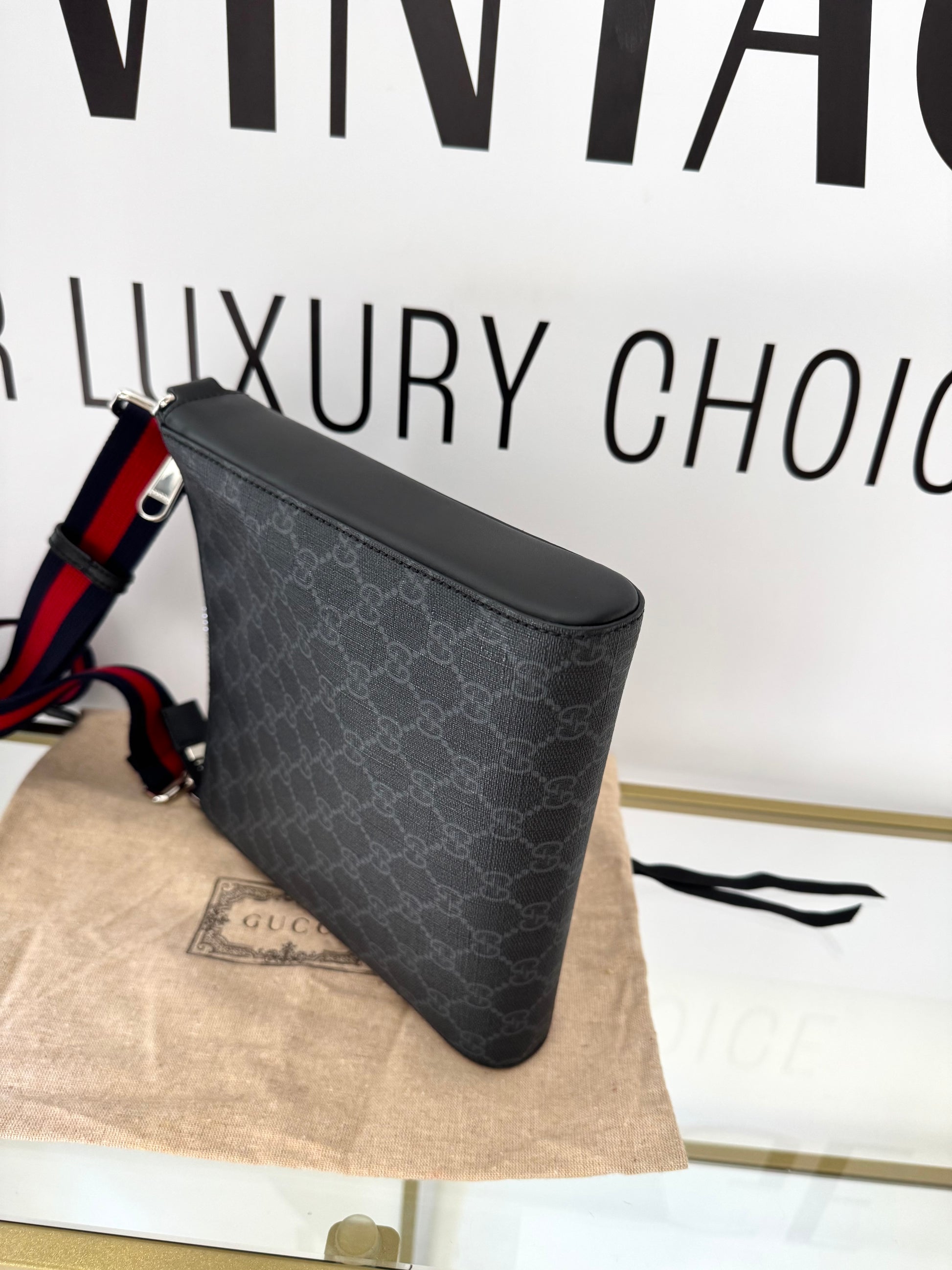 Borsa GG Supreme Nero Gucci