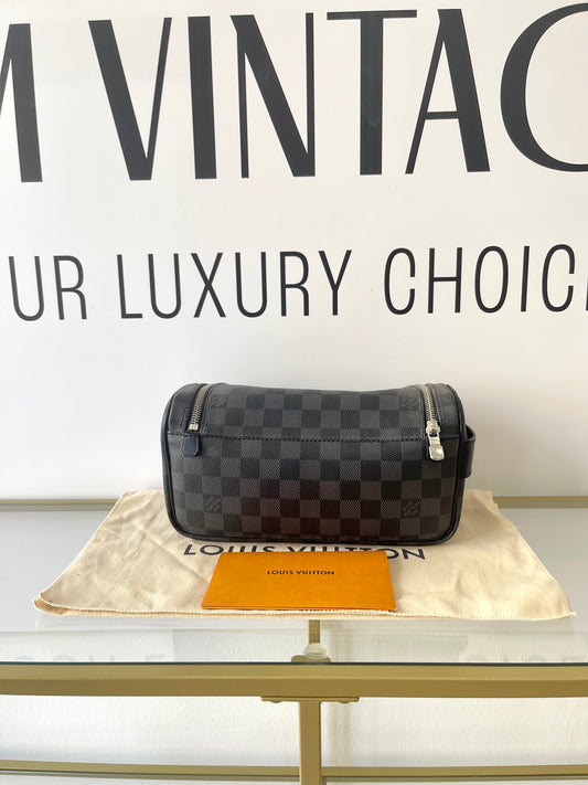 Trousse Toilette Damier Graphite Louis Vuitton