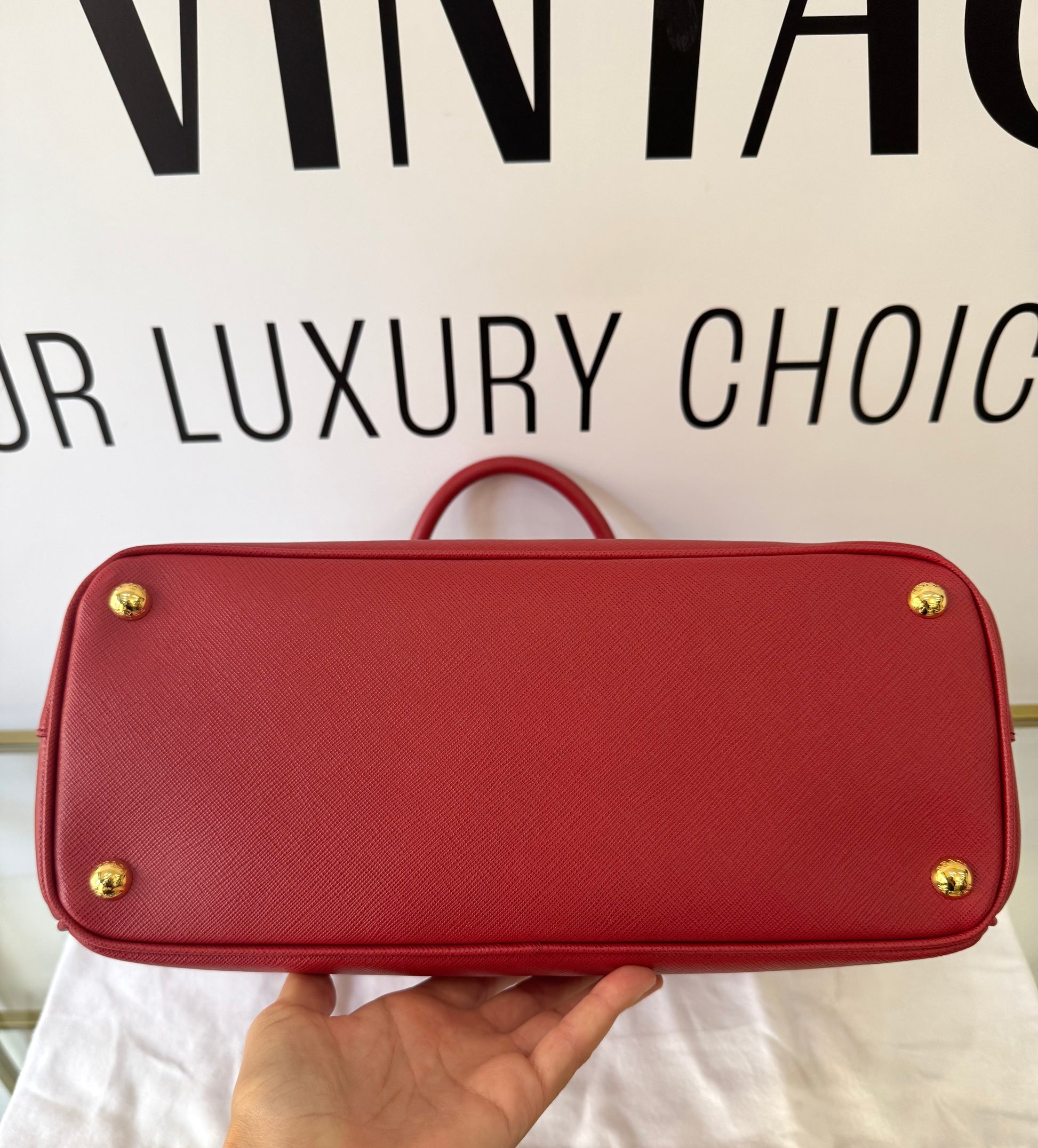 Borsa Galleria Large in Saffiano Prada