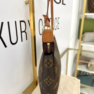 Pochette Accessoires Monogram Louis Vuitton