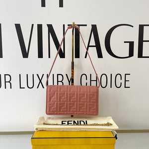 Wallet on Chain Baguette rosa Fendi