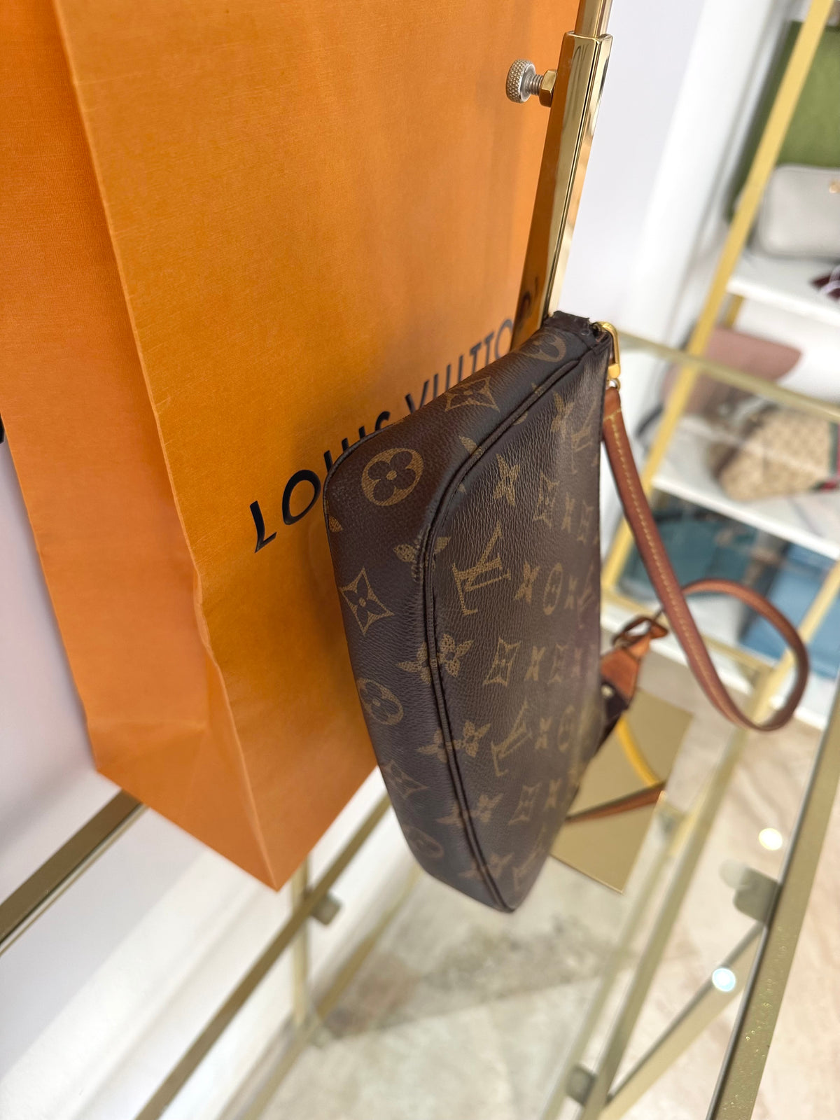 Pochette Accessoires Monogram Louis Vuitton