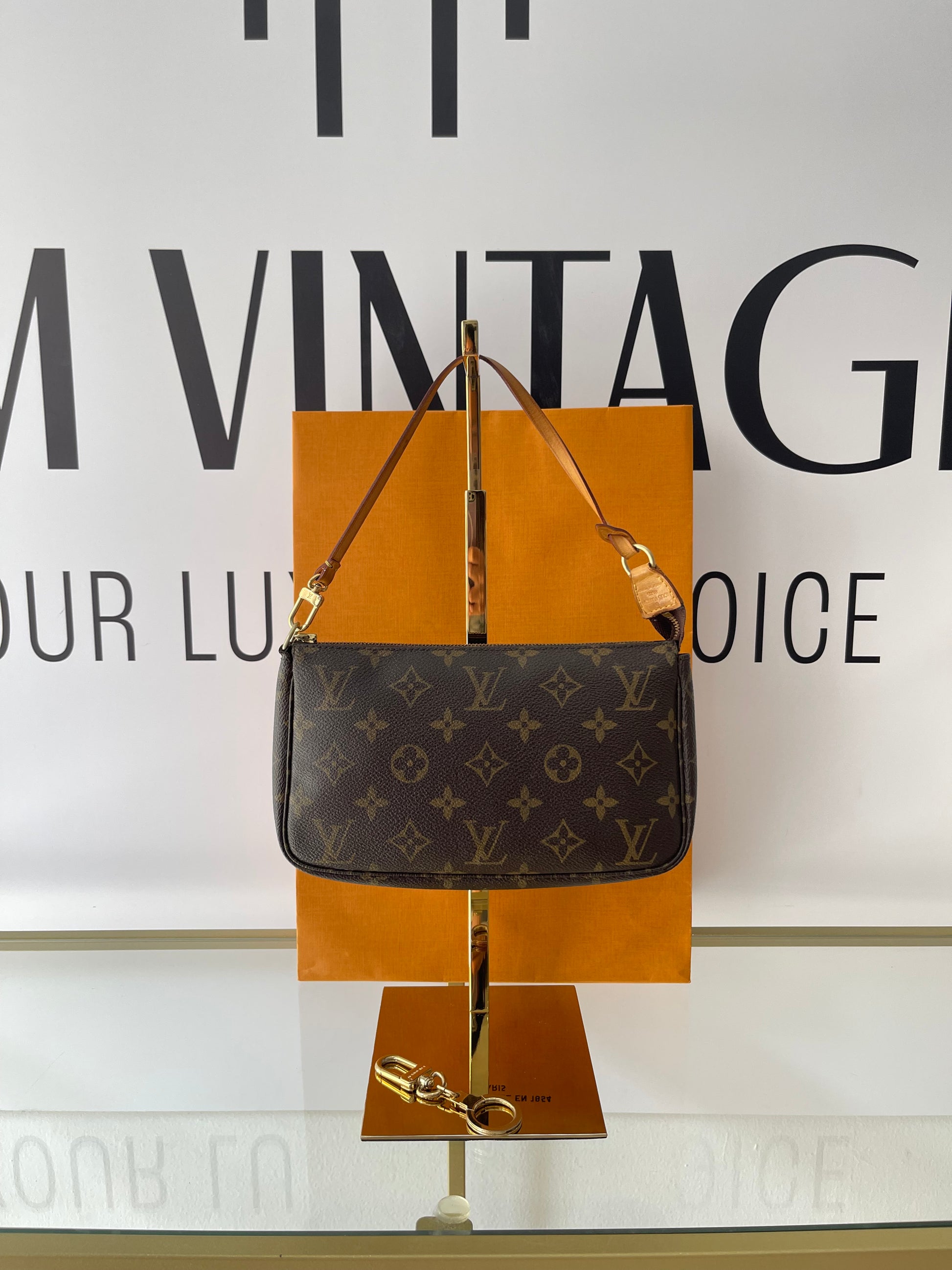 Pochette Accessoires Monogram Louis Vuitton