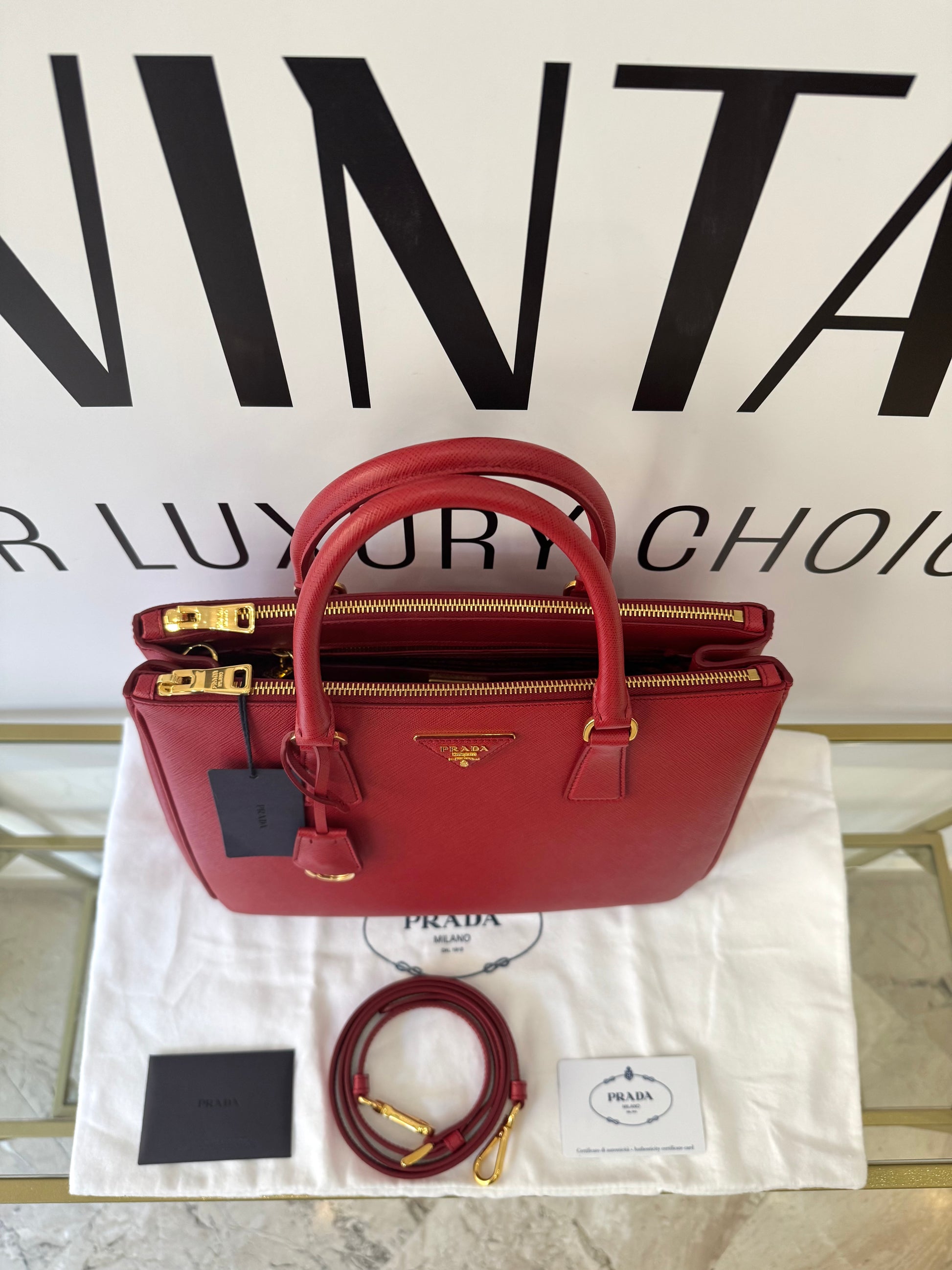 Borsa Galleria Large in Saffiano Prada