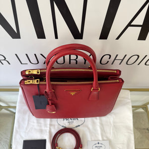 Borsa Galleria Large in Saffiano Prada