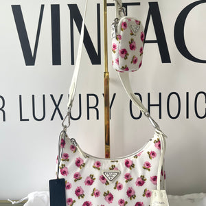 Borsa Re-Edition 2005 in Re-Nylon e Saffiano con motivo rose Prada
