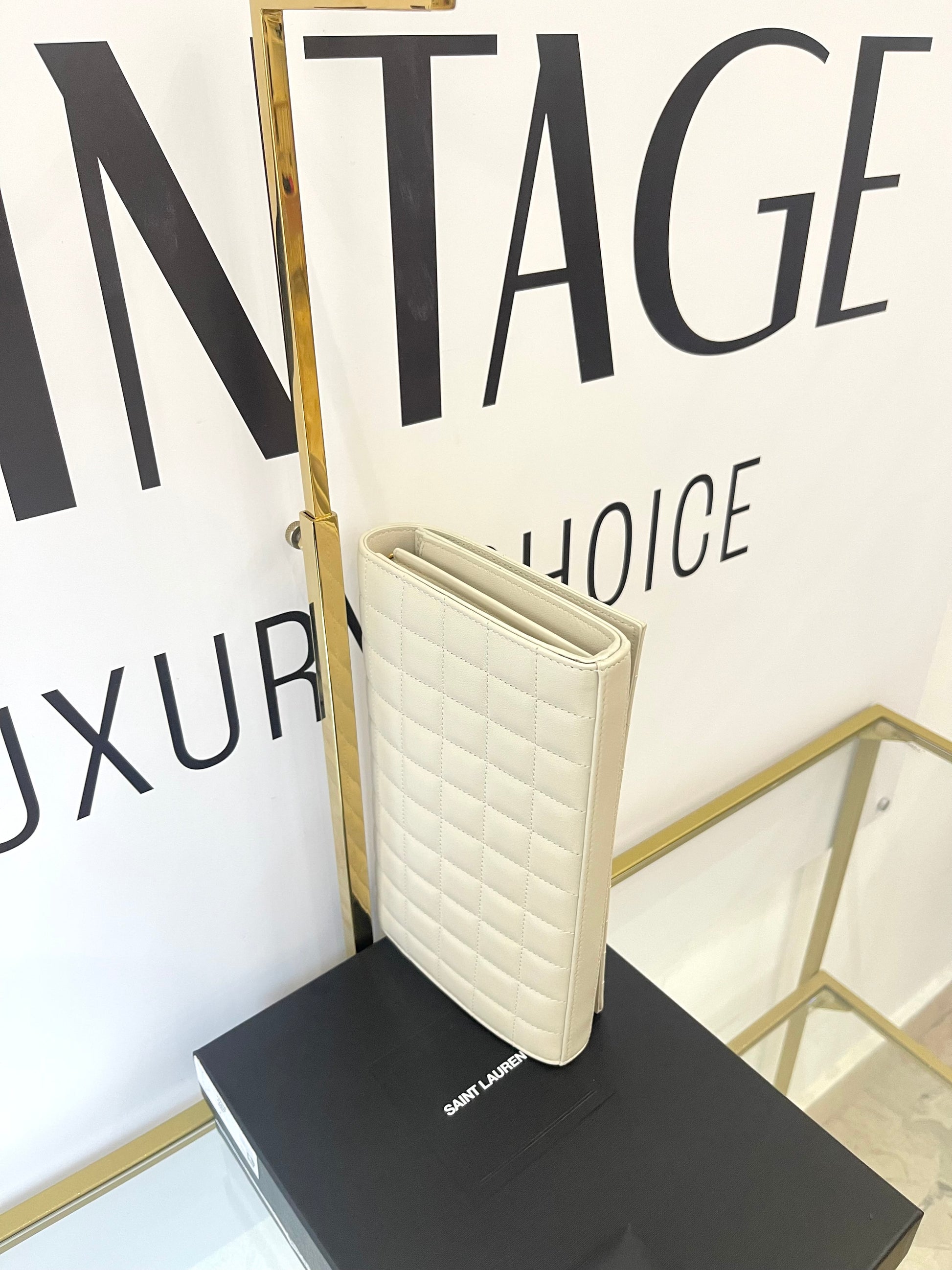 Wallet On Chain Cassandré Saint Laurent