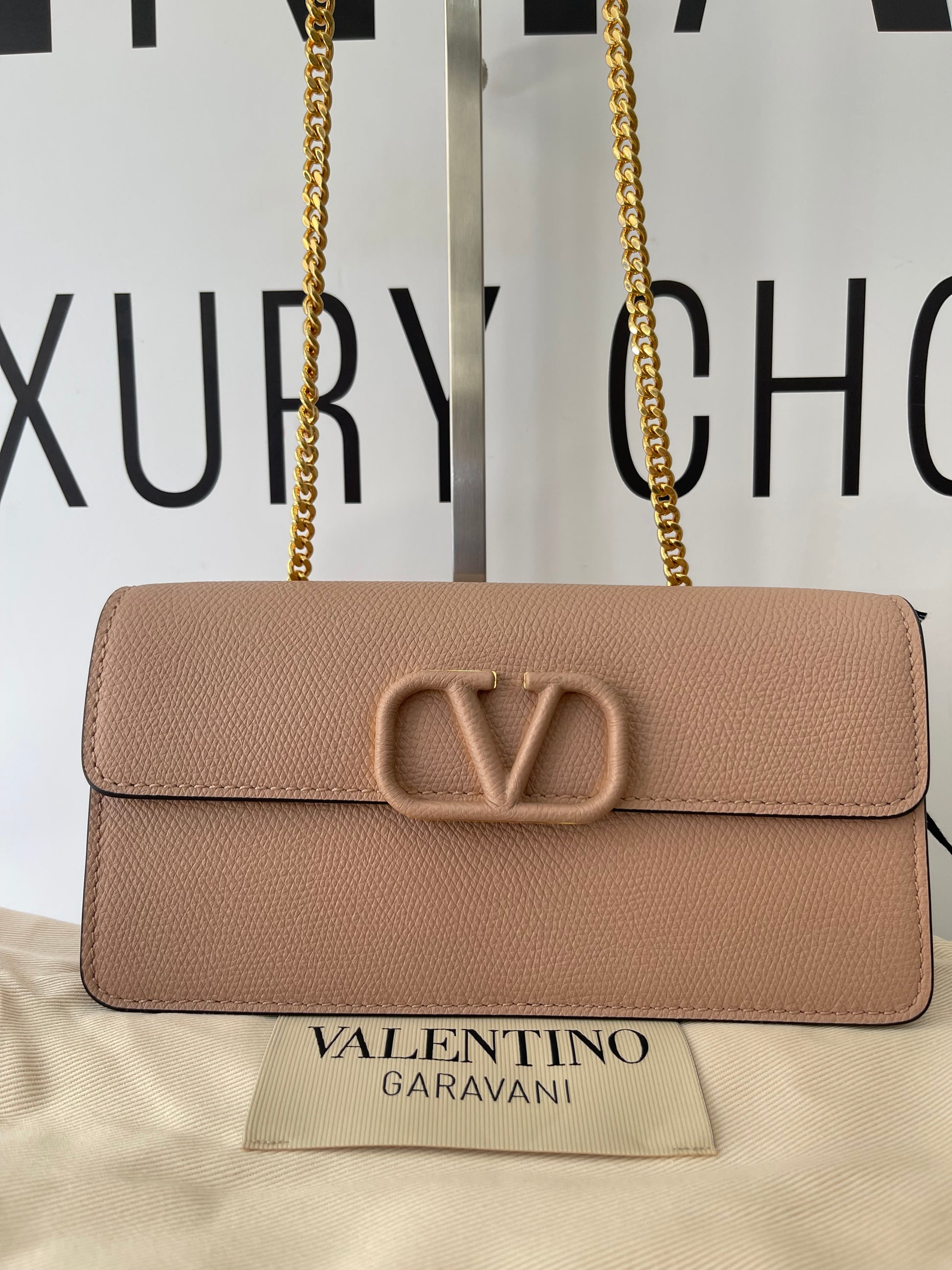 Wallet On Chain VLogo Signature Valentino Garavani
