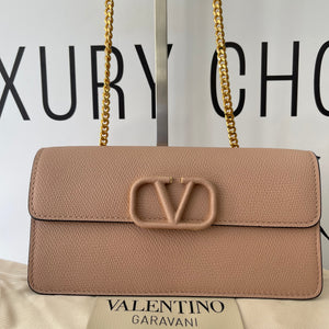 Wallet On Chain VLogo Signature Valentino Garavani